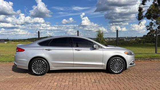 FORD FUSION 2.0 TITANIUM AWD 16V GASOLINA 4P AUTOMÁTICO FORD FUSION 2.0 TITANIUM AWD 16V GASOLINA 4P AUTOMÁTICO